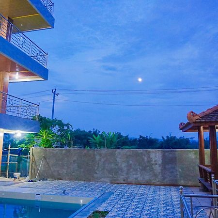 Hotel Wijaya Family 2 Kalasan Εξωτερικό φωτογραφία